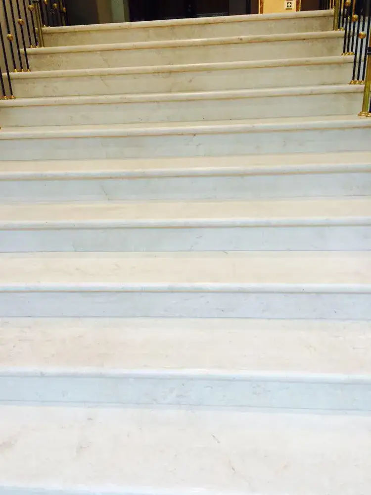 Steintreppe schleifen
